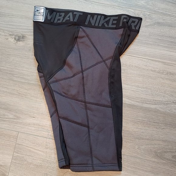 EUC Men's Nike Pro Combat Black Hyperstrong Baseball Slider Shorts - Size Large - Picture 4 of 16